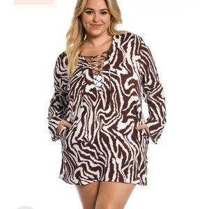 La blanca fierce lines lace up V-neck tunic